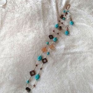 Beautiful Turquoise necklace with matching earrings